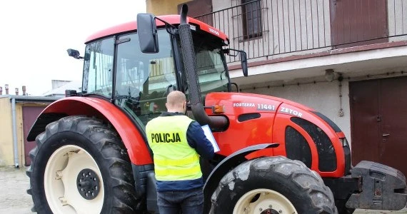 Policjanci odzyskali ciągniki warte 600 tys. zł