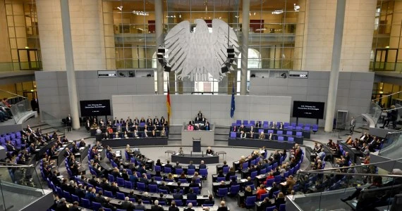 Wielka Brytania nałożyła sankcje na Rosjan za cyberatak na Bundestag w 2015 roku