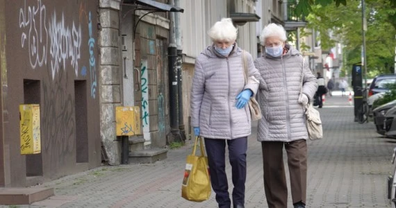 Koronawirus. Marlena Maląg: Seniorzy, ograniczcie wychodzenie z domu do minimum