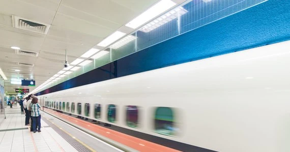 PKP Intercity pręży muskuły