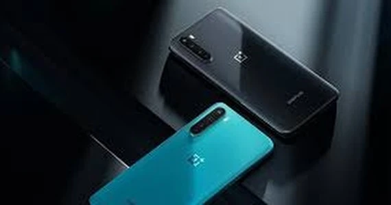 OnePlus Nord samoczynnie przywraca ustawienia fabryczne