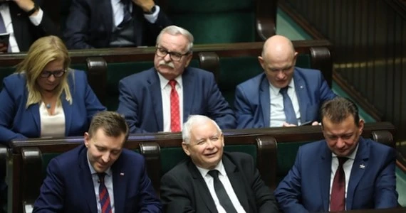 Najnowszy sondaż. Kto mógłby zastąpić Jarosława Kaczyńskiego?