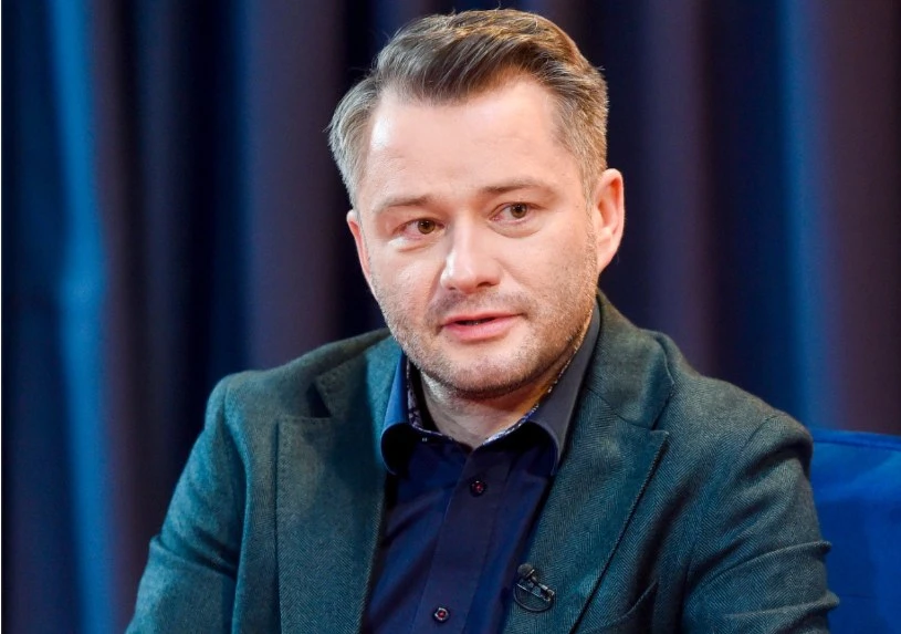 Kuźniar po odejściu z telewizji znalazł sposób na zarobek. Cena za wspólną wycieczkę zwala z nóg