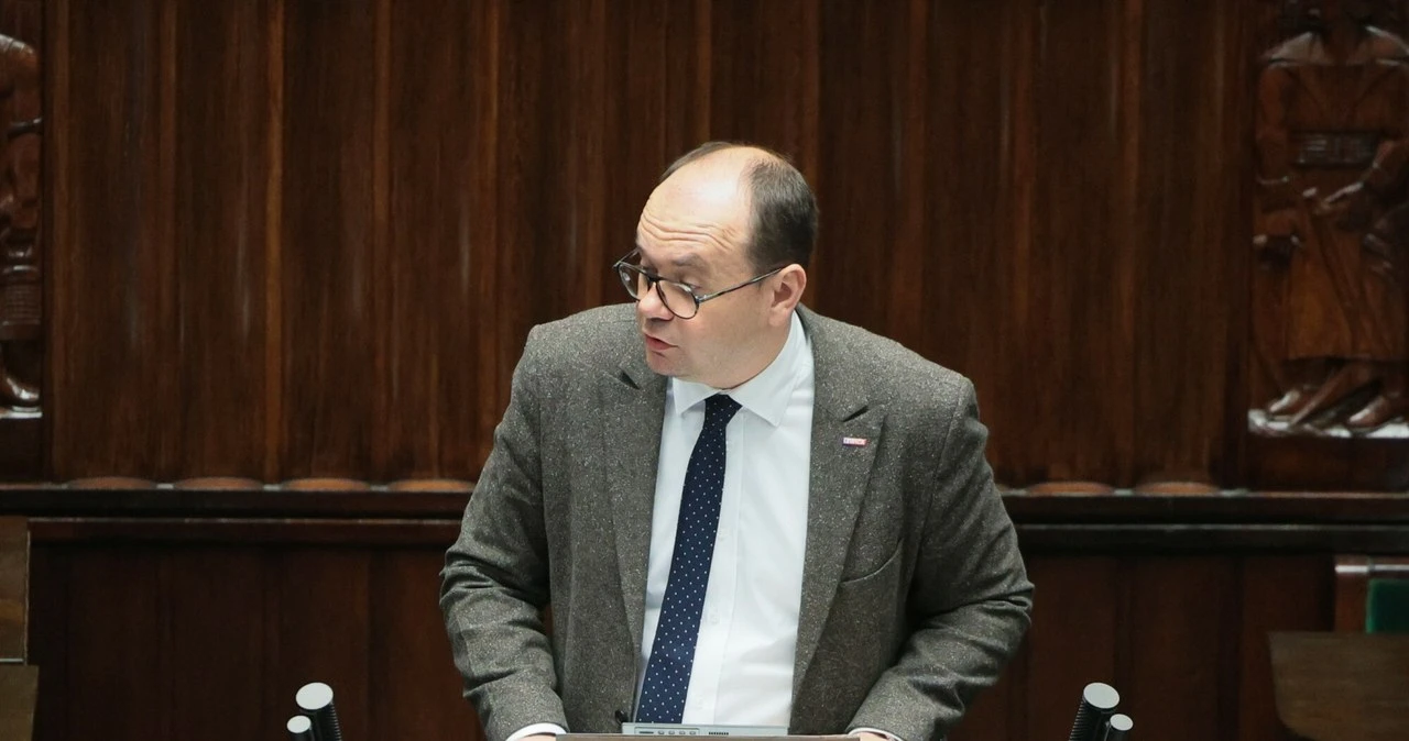 Podwyżka kwoty wolnej od podatku. Lewica gotowa do rozmów, stawia warunki