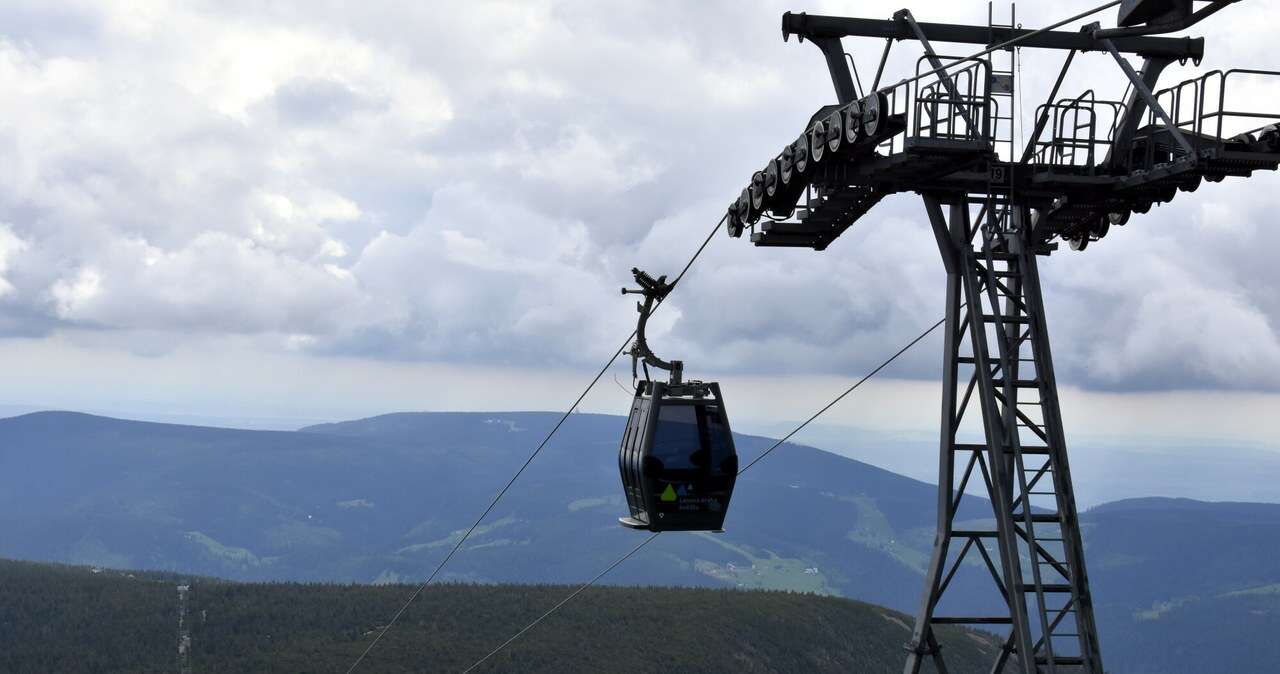 Chciał zabrać rodzinę na Śnieżkę, ale przeraziły go ceny biletów. 