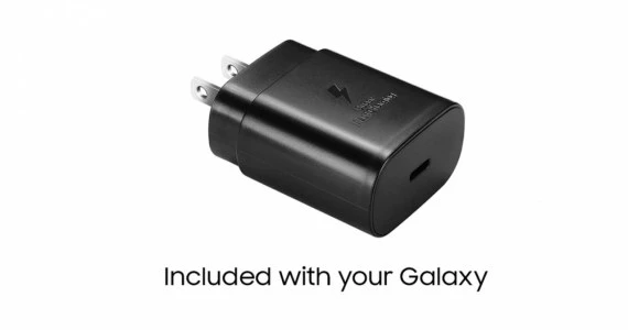Samsung naśmiewa się z Apple i braku ładowarki w pudełku