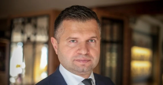 ​Recesja: Utrzymanie zamrożenia w grudniu może oznaczać spadek PKB w IV kw. o 5 proc. - ekonomista