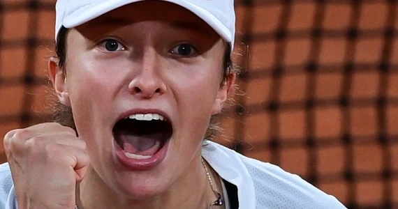Iga Świątek - Simona Halep 6:1, 6:2. Piotr Sierzputowski: dziś kluczowe było zachowanie luzu