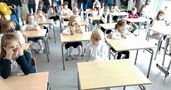 Łukasz Schreiber: Rozmawiamy o tym, aby część uczniów została w domach