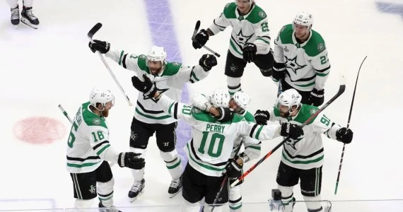NHL. Druga wygrana Stars, ale w finale dalej prowadzą Lightning