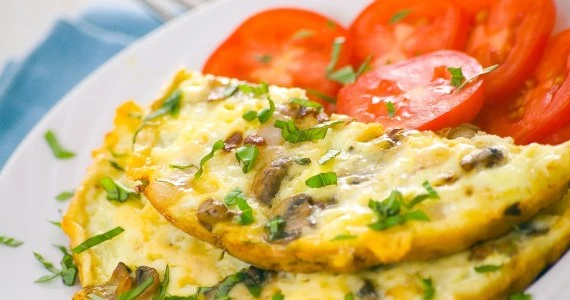 Pieczarkowy omlet na śniadanie