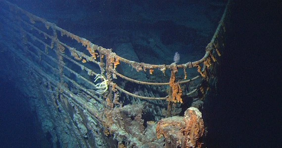 Okręt podwodny zabierze pasażerów do wraku Titanica