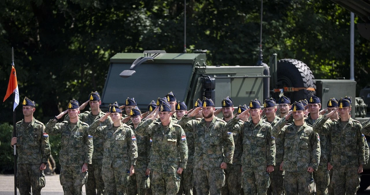 Chcą zwiększyć armię prawie 3 razy. W kraju już rozpoczęli kampanię rekrutacyjną