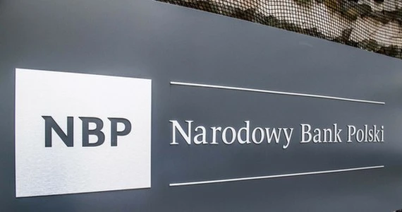 NBP: Banki powinny kontynuować ostrożną politykę w zakresie kredytowania zakupu nieruchomości