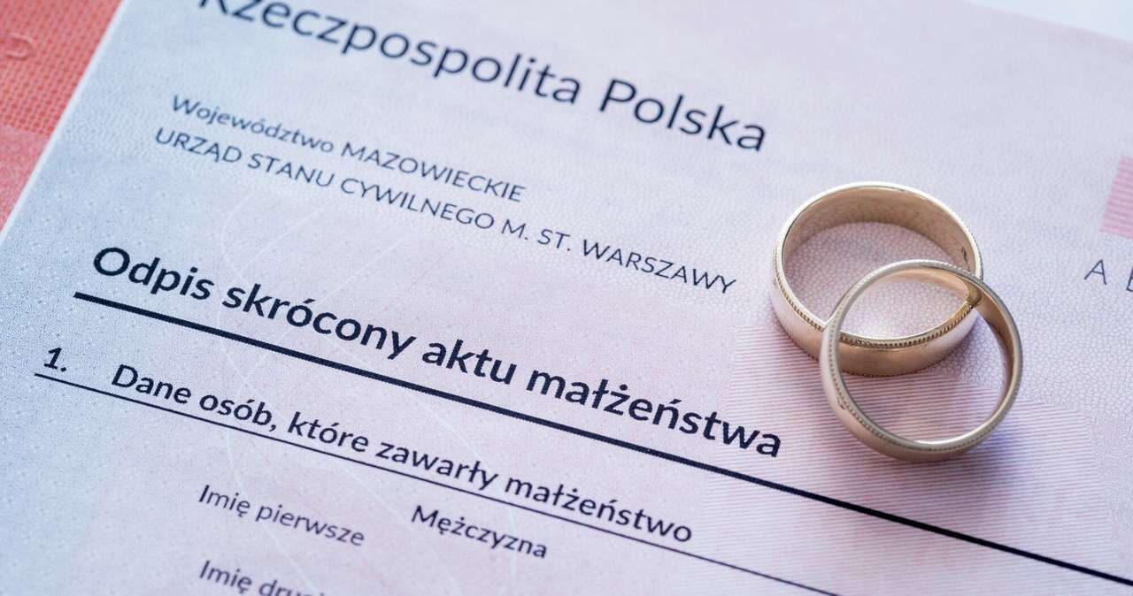 Nie dostali 800 plus ani babciowego. Być może dostaną 8 tys. zł za staż małżeński