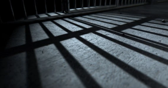 Londyn: ​Uciekł z więzienia, ale chciał do niego wrócić. Policjanci się nie zgodzili