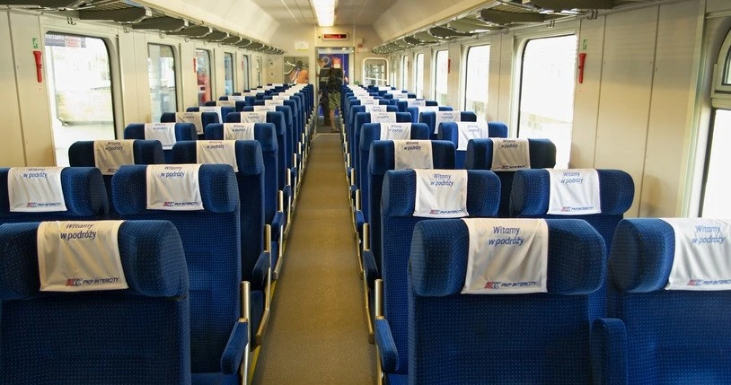 Tańsze bilety PKP Intercity na wakacje. W jednej zniżce zaszła duża zmiana
