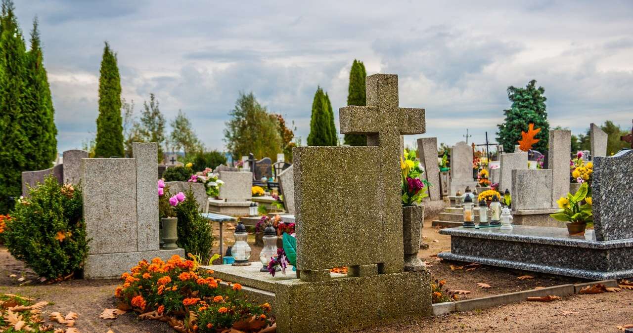 Ciąg dalszy afery o cenniki na cmentarzach. Sąd stwierdził nieważność uchwały