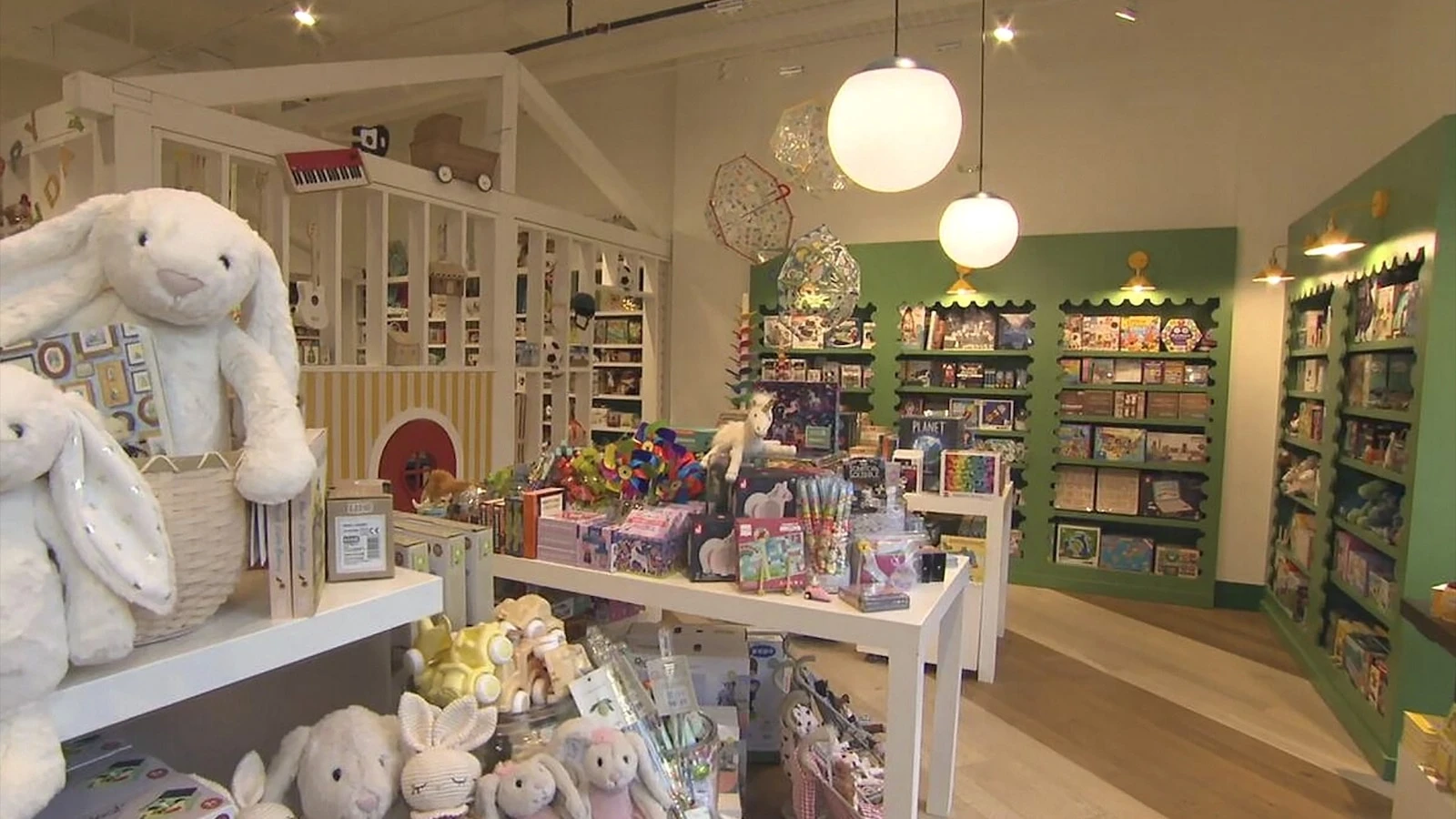 US toy store owner says costs will skyrocket due to China tariffs