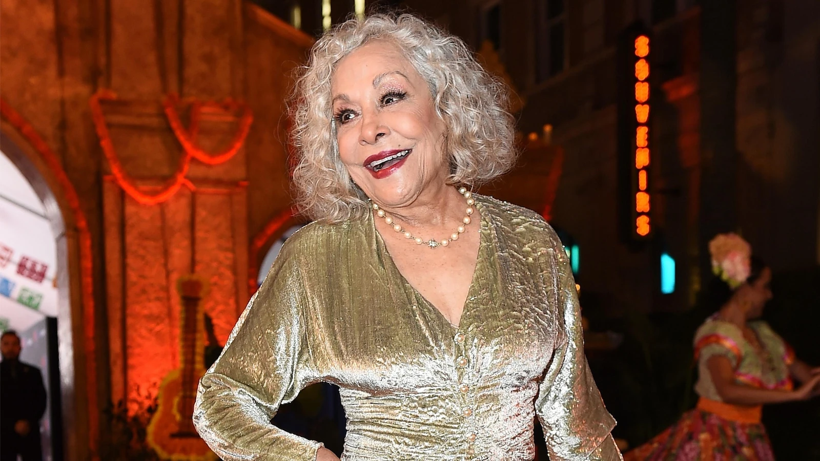 Renée Victor, the voice of no-nonsense Abuelita in 'Coco,' dies at 86