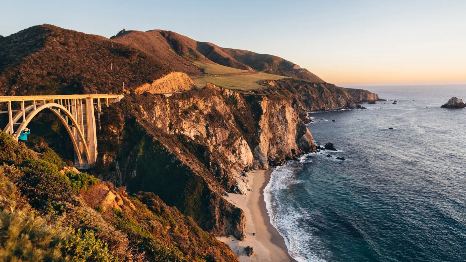 Spring break destination dupes and best travel savings tipsConsider Monterey Bay, plus more spots for families and outdoor enthusiasts.2/29/2024 11:31:32 EST