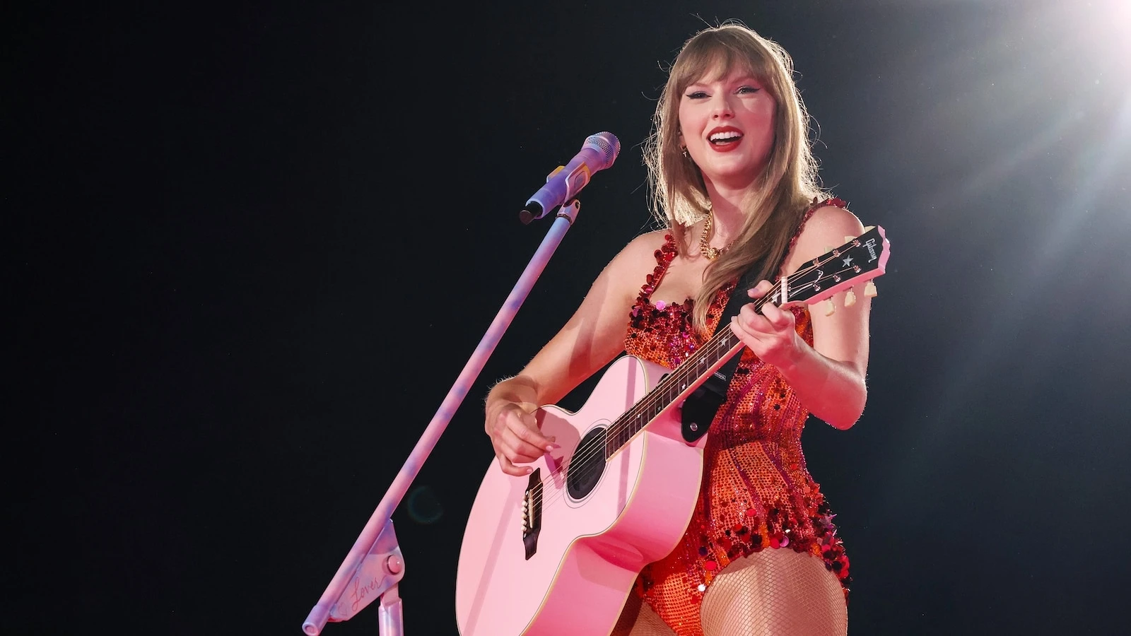 Will Taylor Swift be the Super Bowl LX halftime performer?: Here's what fans saySuper Bowl LX will take place at Levi's Stadium in Santa Clara, California.1 hour ago