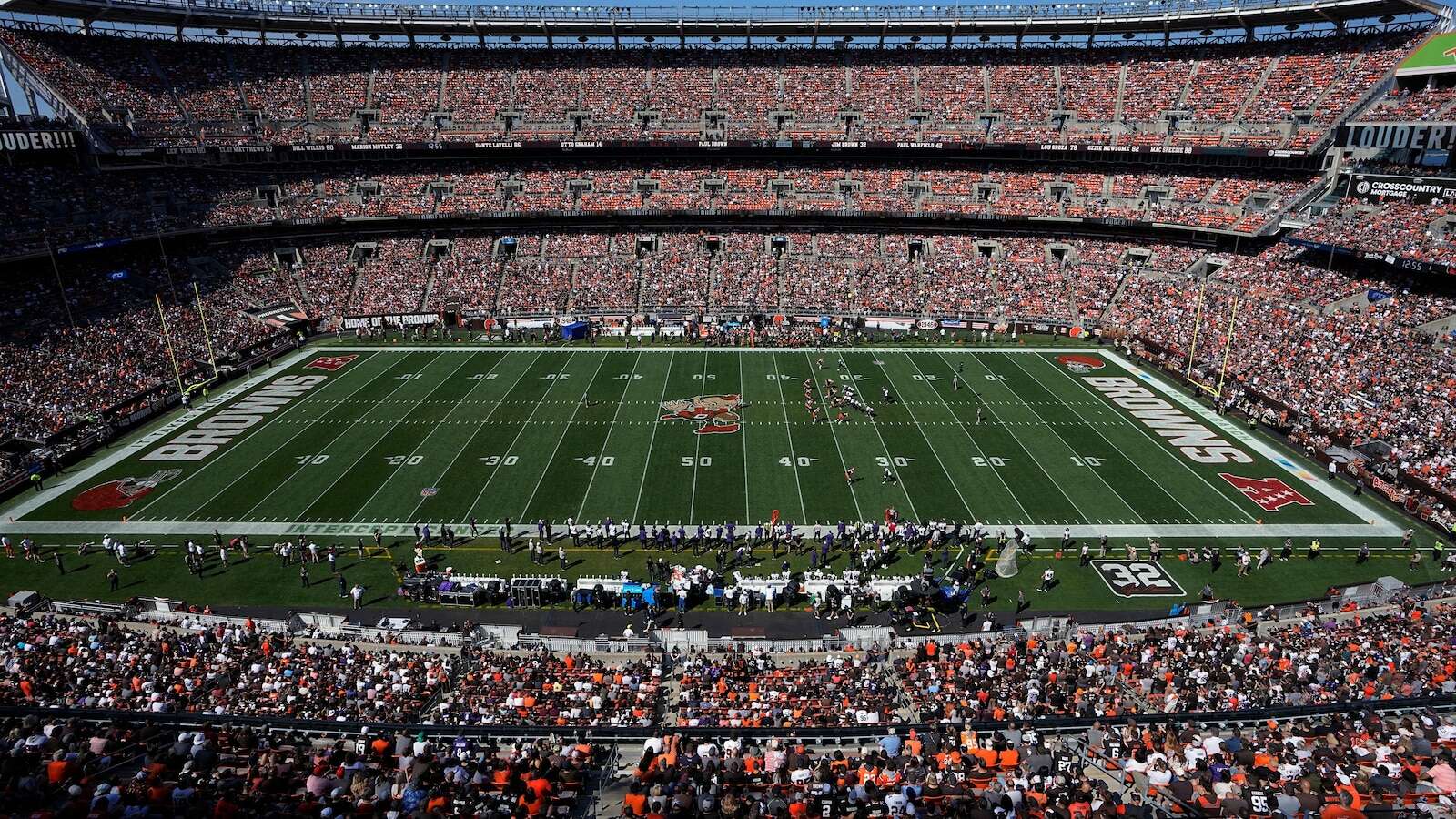 Browns sign 20-year stadium rights deal with Huntington Bank as they position for possible new home