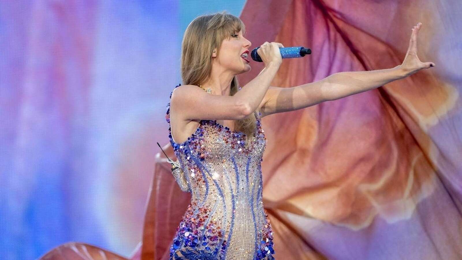 Taylor Swift's Eras Tour is coming to an end: What to knowThe record-breaking tour kicked off in March 2023.12/6/2024 09:32:00 EST