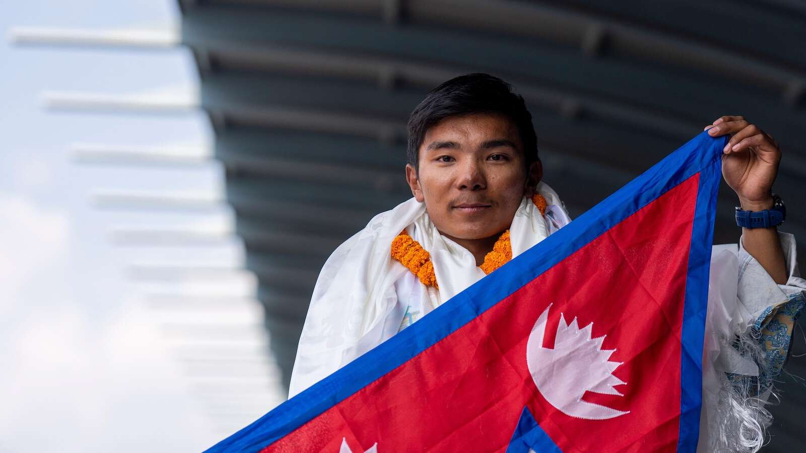 Record-setting teen climber says Sherpas should be leading climbs