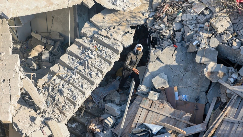 Plight of Americans stuck in Gaza grows more dire