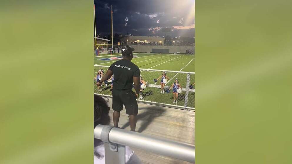 Dad goes viral cheering with daughter and team