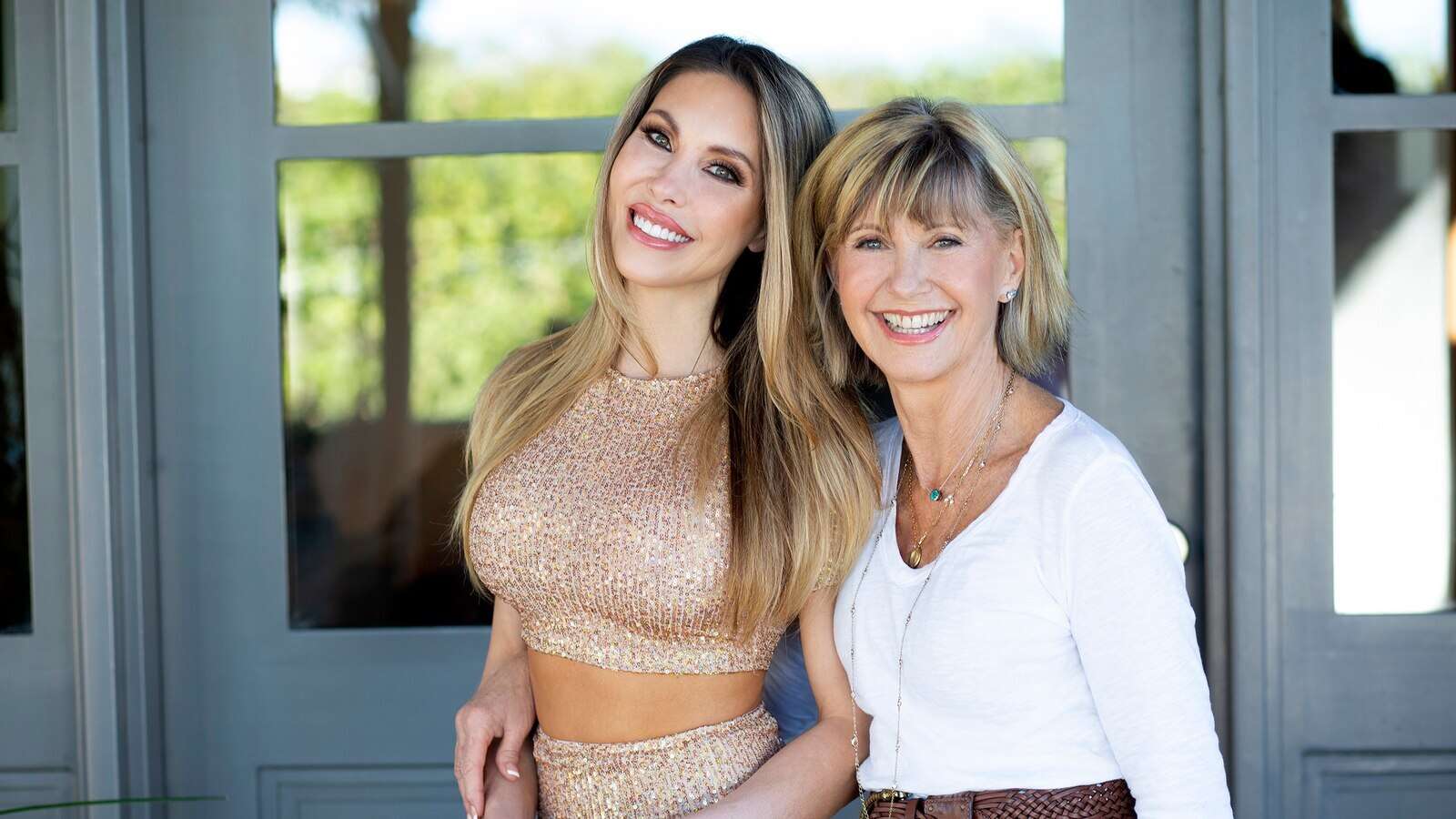 Olivia Newton-John's daughter releases new song 'Phoenix' about her mother: ListenChloe Lattanzi is honoring her mom in a special way. 9/26/2024 07:31:36 EDT