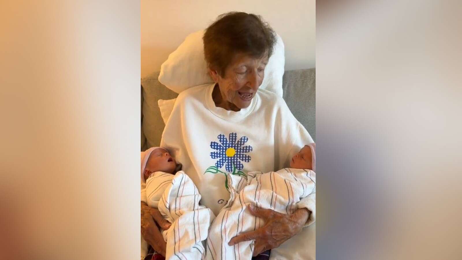 100-year-old woman has priceless reaction to meeting twin great-grandsonsRose Oliva and her twin great-grandsons were born 100 1/2 years apart.11/18/2024 02:01:31 EST