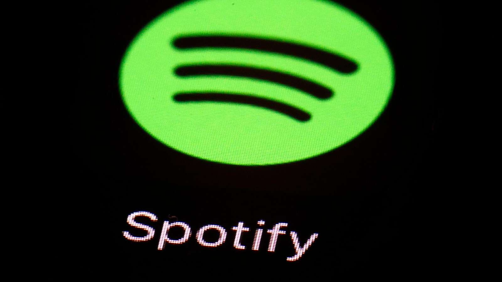 Music streaming site Spotify temporarily goes down