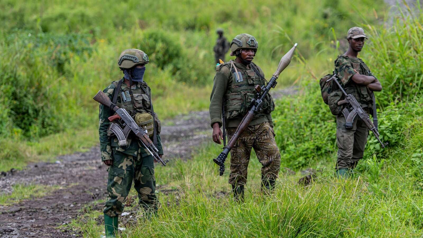 Rwanda's army and an armed group shelled displaced people camps in Congo, rights group says