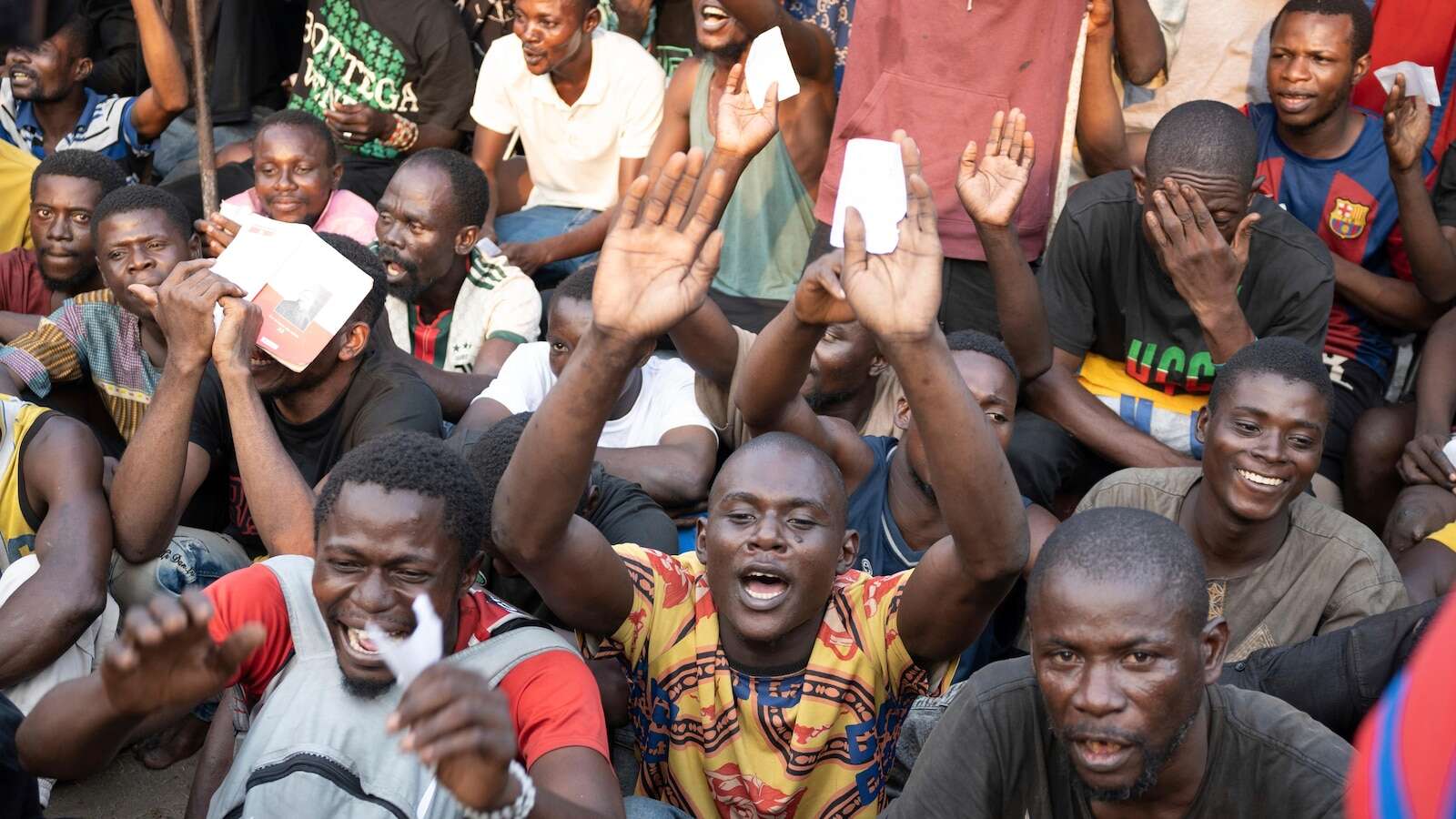 Congo frees 600 inmates at main prison in a bid to ease overcrowding