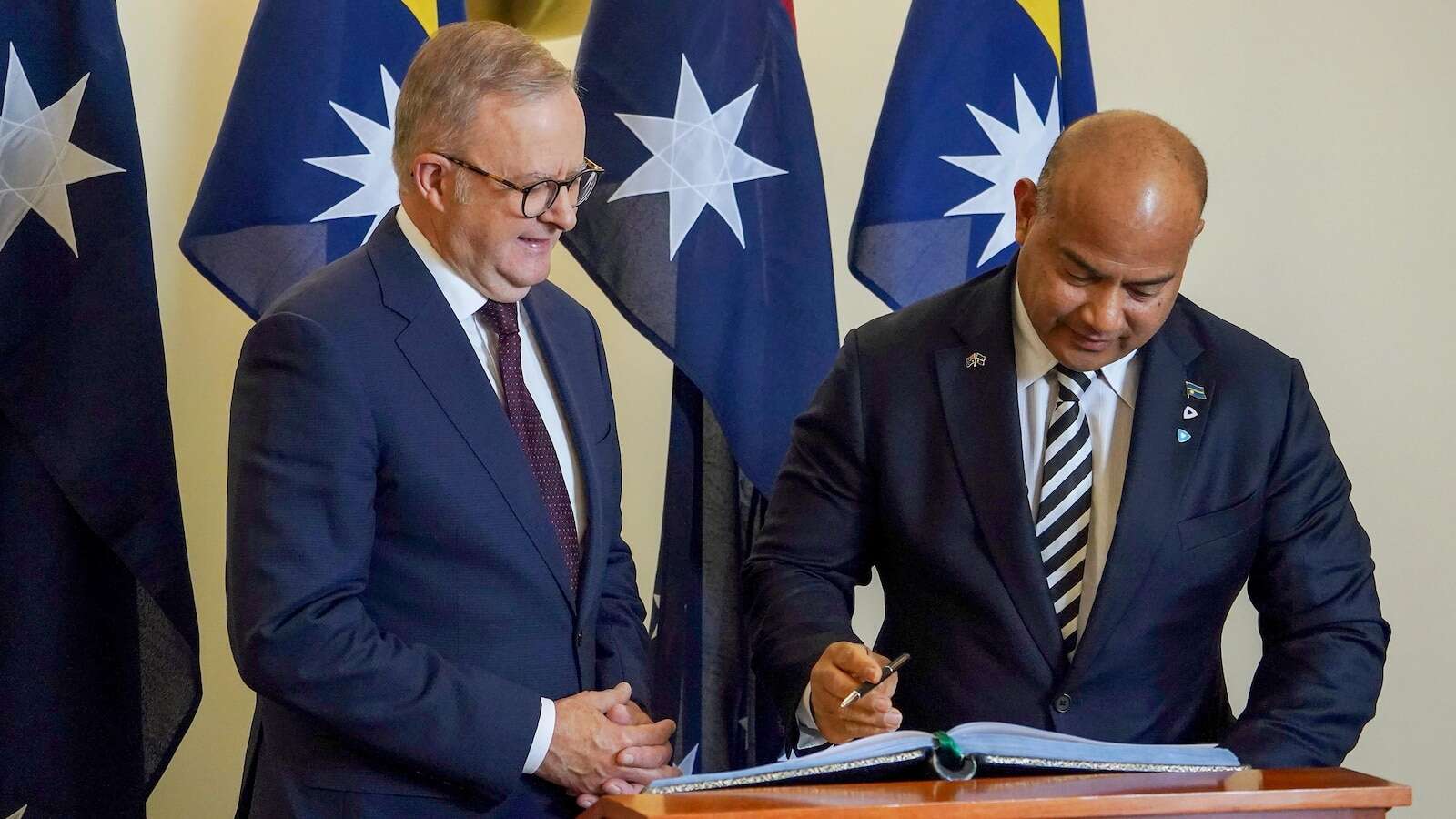 Nauru agrees to give Australia a veto right over a range of pacts with third nations including China