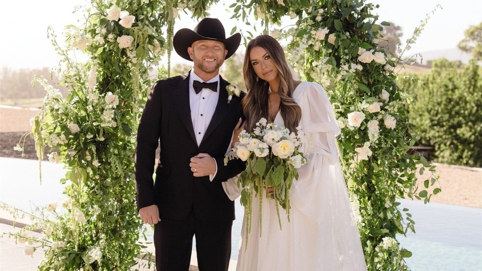 Cole Swindell marries Courtney Little: See photos from their wedding dayMeet 