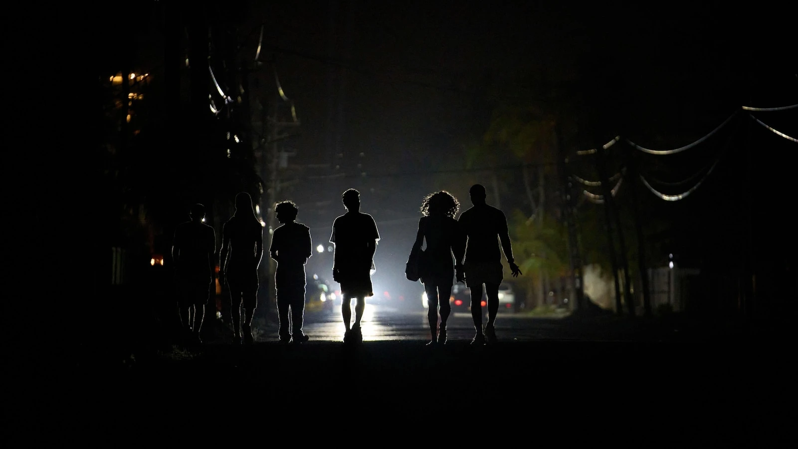 Cuban families devise ingenious solutions to endure frequent power shortages