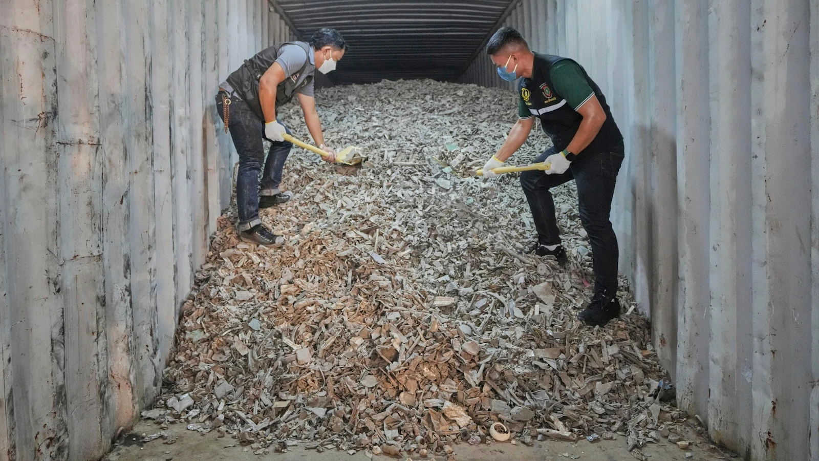 Watchdog report says American e-waste is causing a 'hidden tsunami' in Southeast Asia