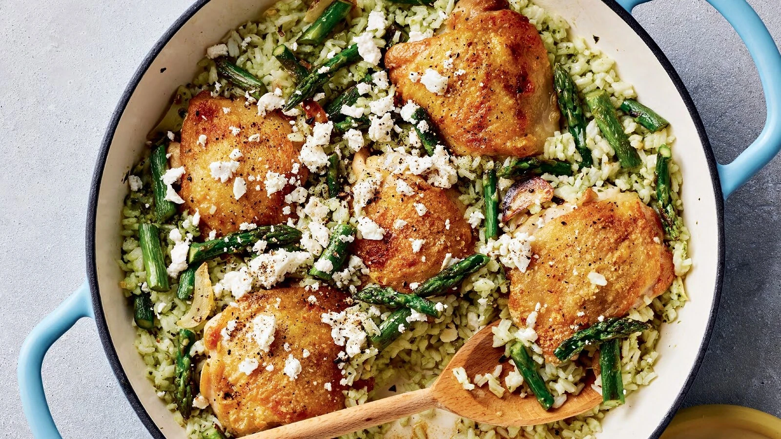 Recipes for 1-skillet chicken and pesto rice, caramelized peach snickerdoodle cobblerCaroline Chambers shared a simple dinner and dessert from her new cookbook.8/12/2024 07:50:00 EDT