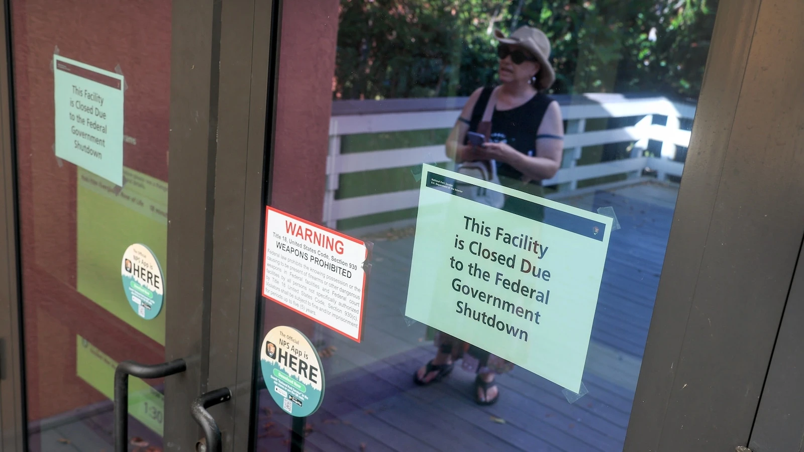 Shutdown spreads uncertainty from furloughed federal workers to broader America