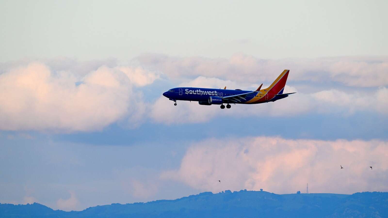 No, you won't be jet setting overnight with Southwest this yearOvernight routes will likely only account for a low number of flights each day.4/1/2024 03:15:36 EDT