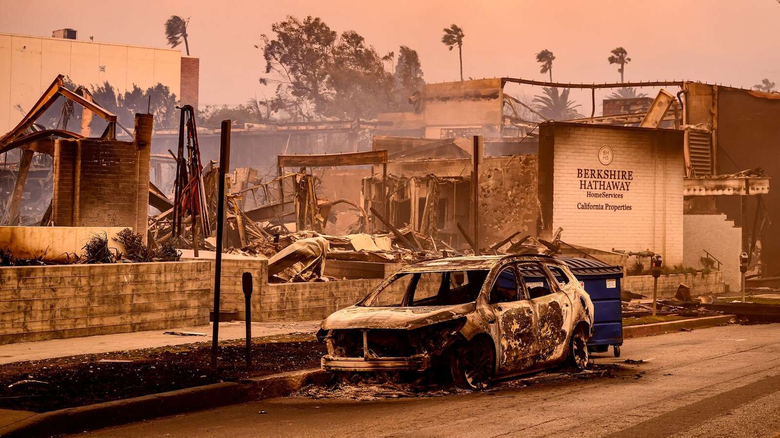 Several iconic landmarks lost and damaged by raging Los Angeles firesThe Hollywood Sign remains in good condition.1/9/2025 03:26:04 EST