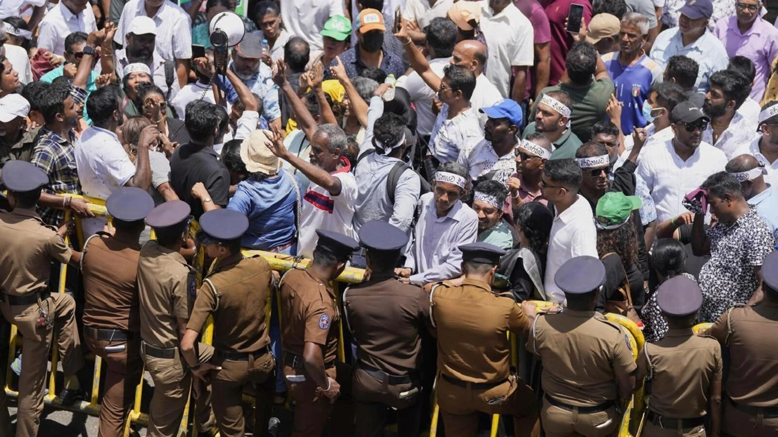 Protests erupt in Sri Lanka's capital over the arrest of ex-president Wickremesinghe