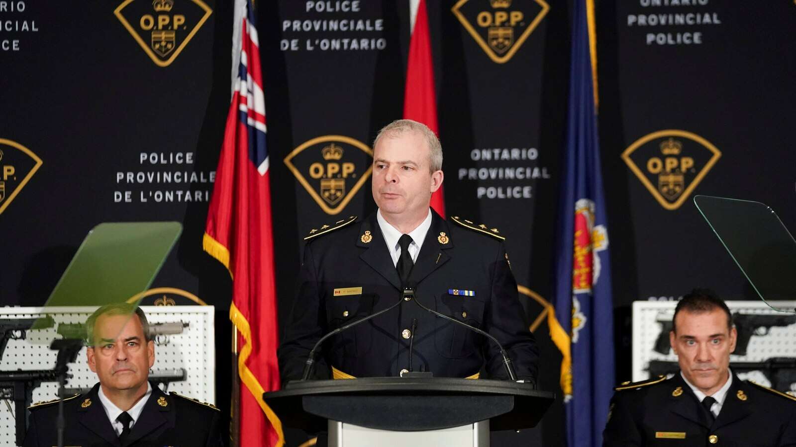 A joint US-Canadian investigation results in the seizure of a record 274 guns