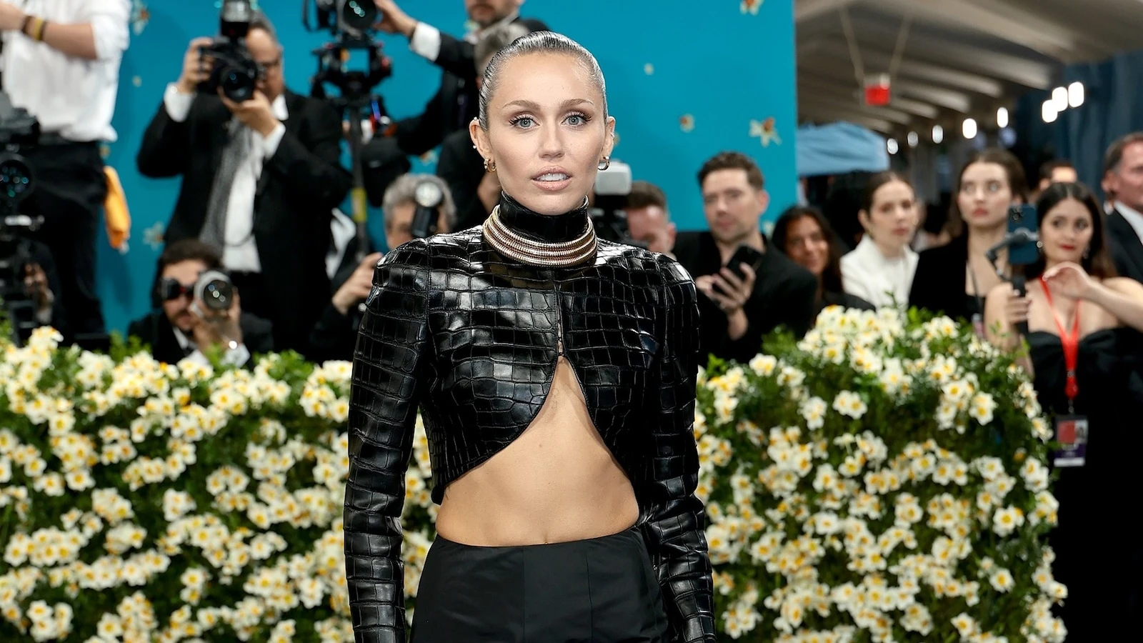 Miley Cyrus reveals rare medical condition behind her 'unique' voiceThe singer says the condition is 