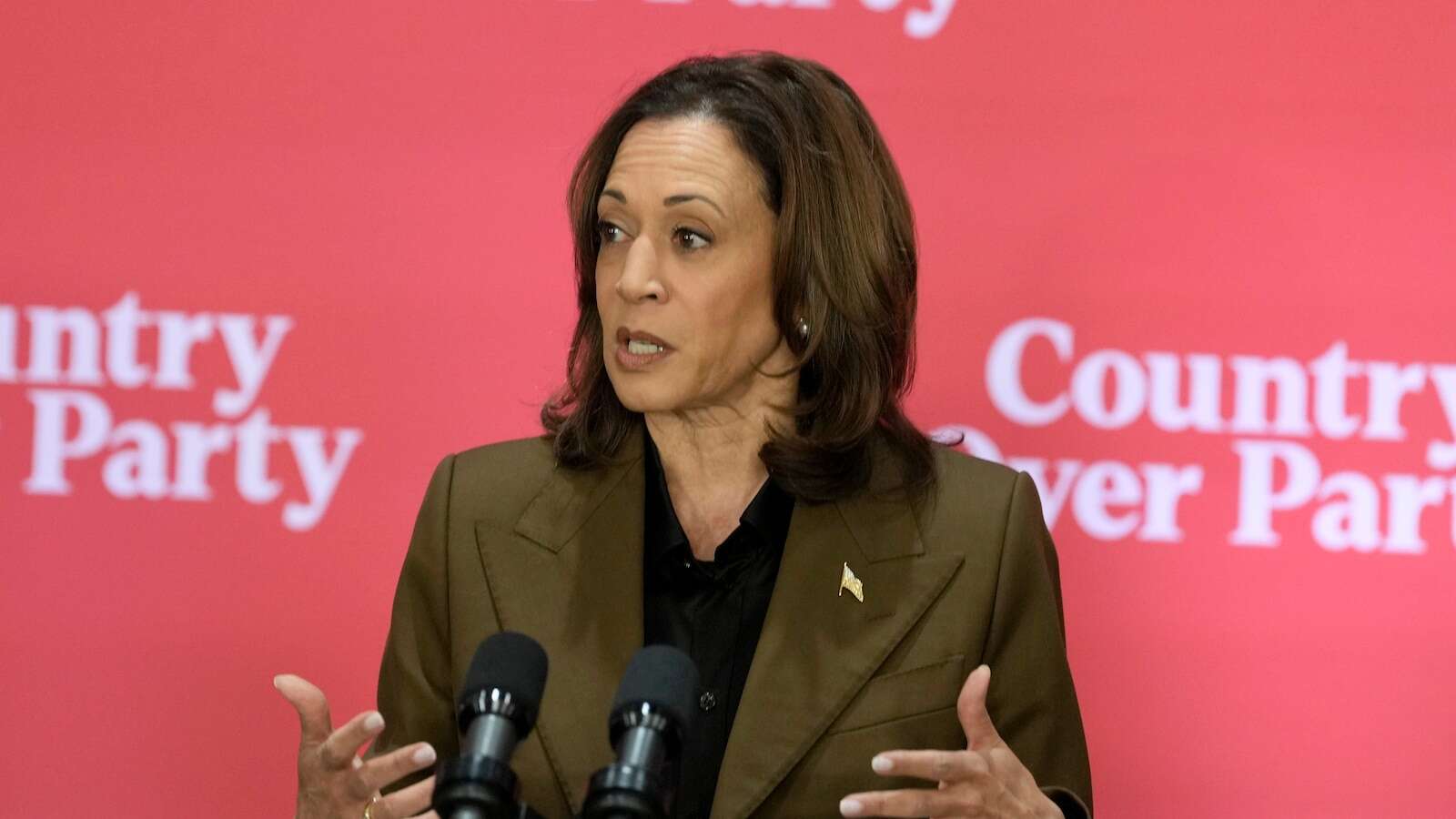 Harris to release her medical report to give Trump's health new scrutiny: Senior aide