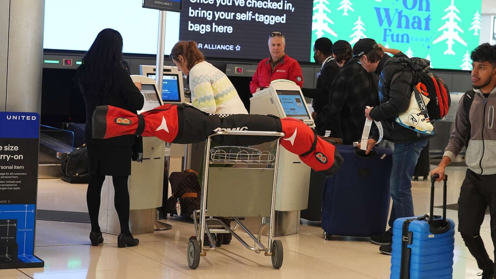 It's beginning to look like another record for holiday travel