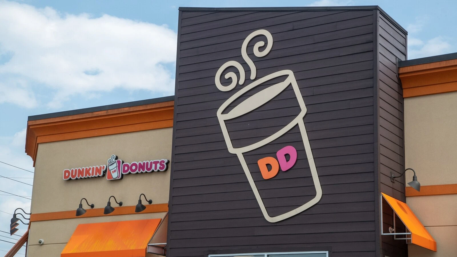 Dunkin' faces potential lawsuit over alleged discriminatory nondairy upchargeThe suit claims the upcharge 
